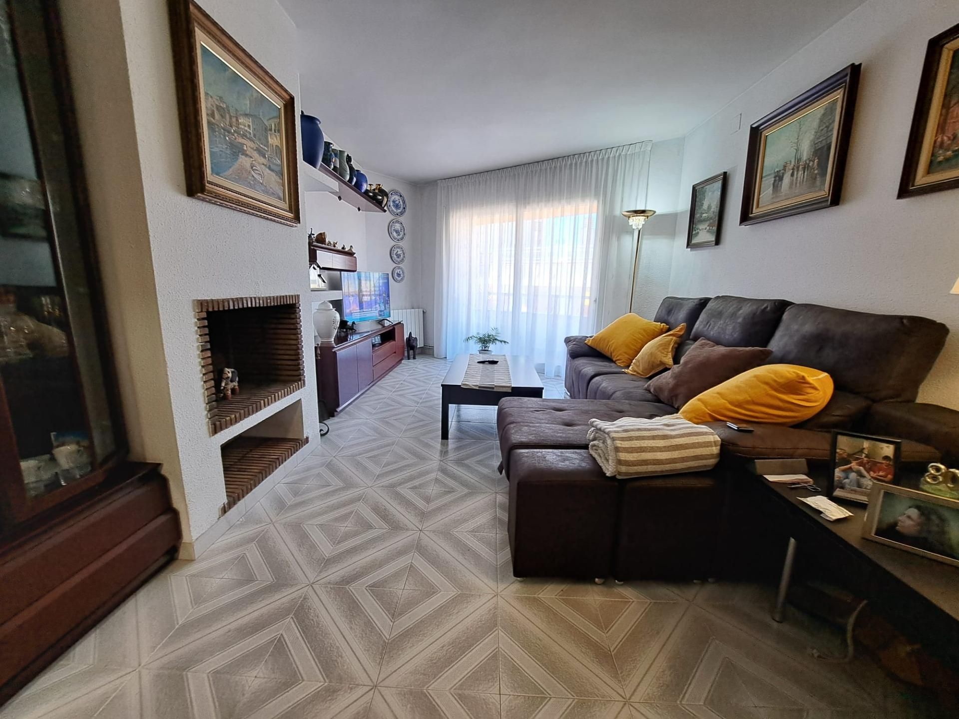 Sala d'estar de Àtic en venda en Pineda de Mar amb Calefacció i Balcó