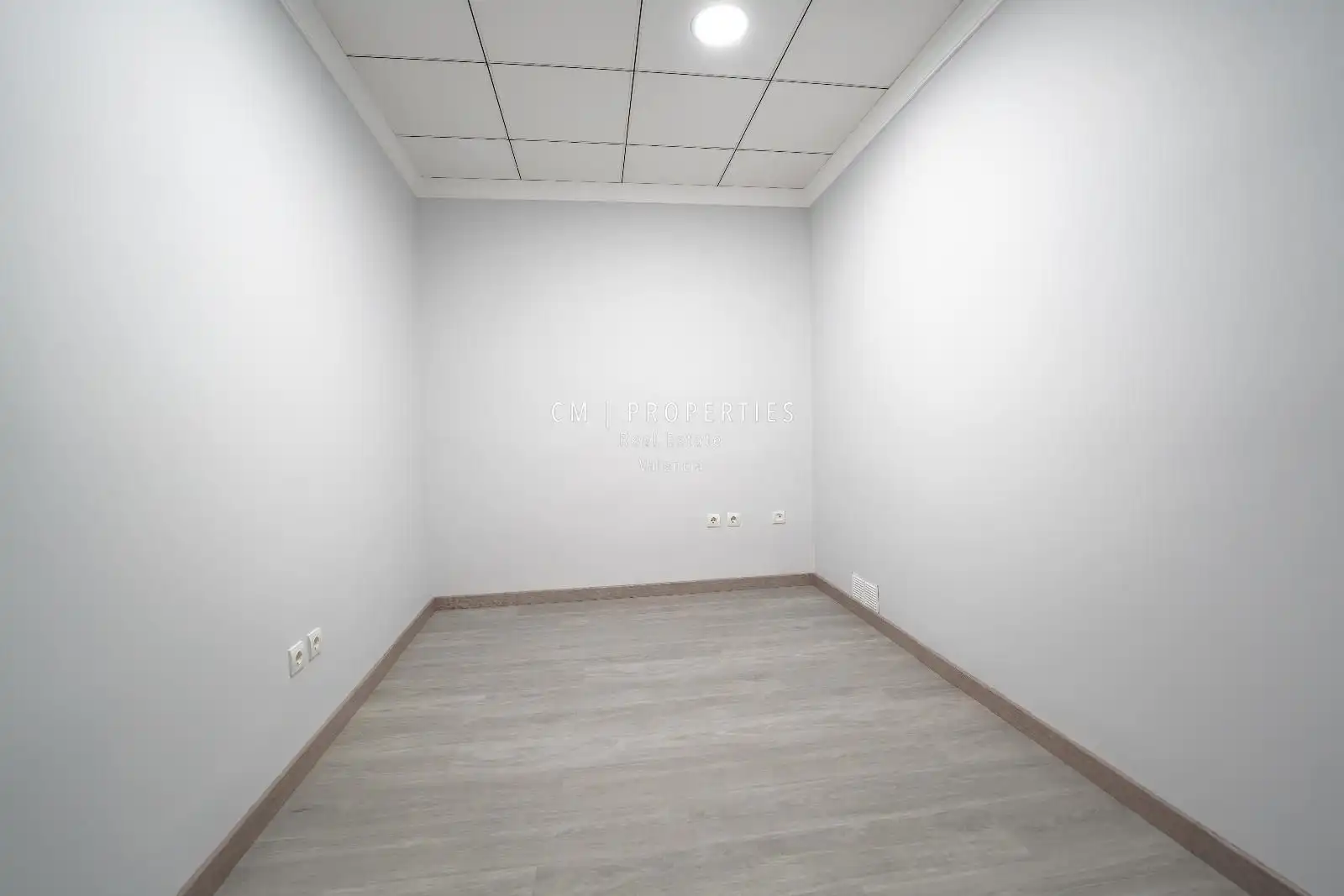 Büro zur Miete in Valencia mit Klimaanlage und Heizung