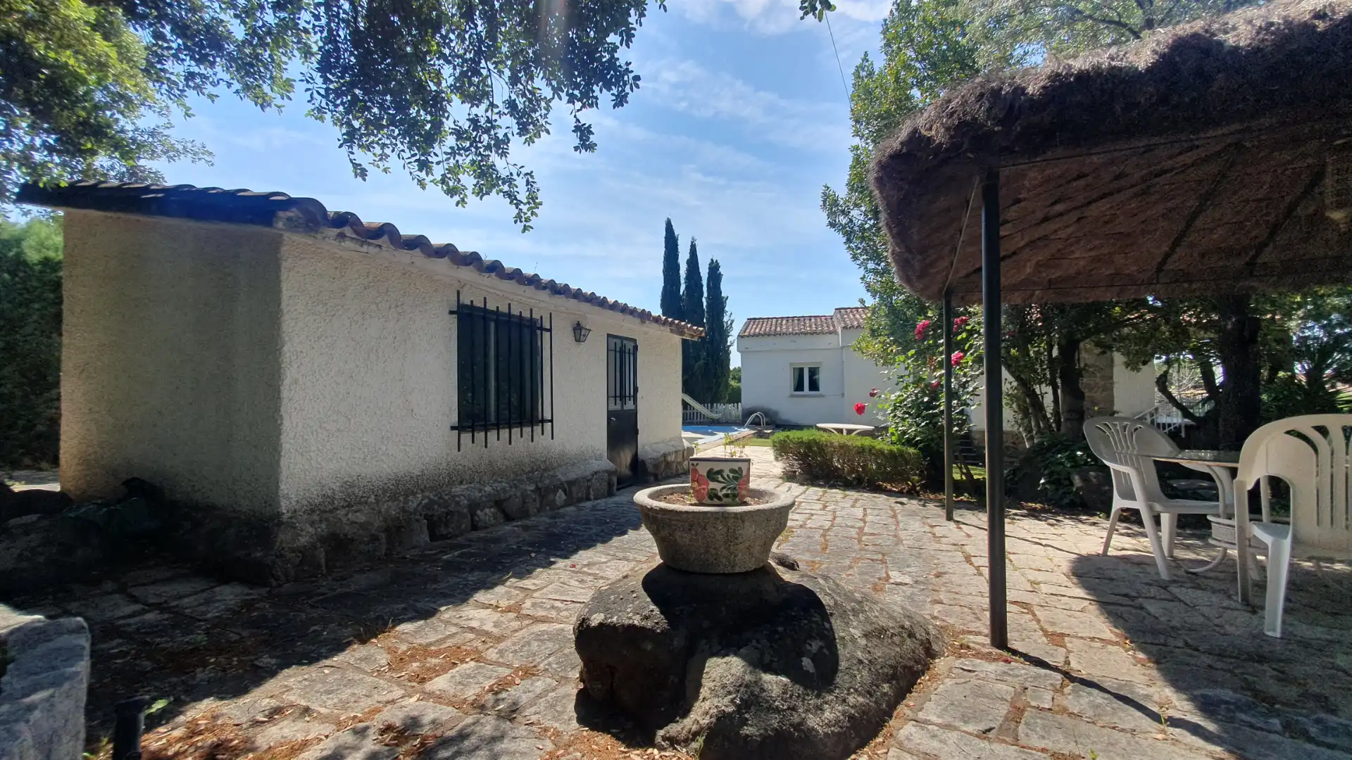 Vista exterior de Casa o xalet en venda en Valdemorillo amb Calefacció, Jardí privat i Terrassa