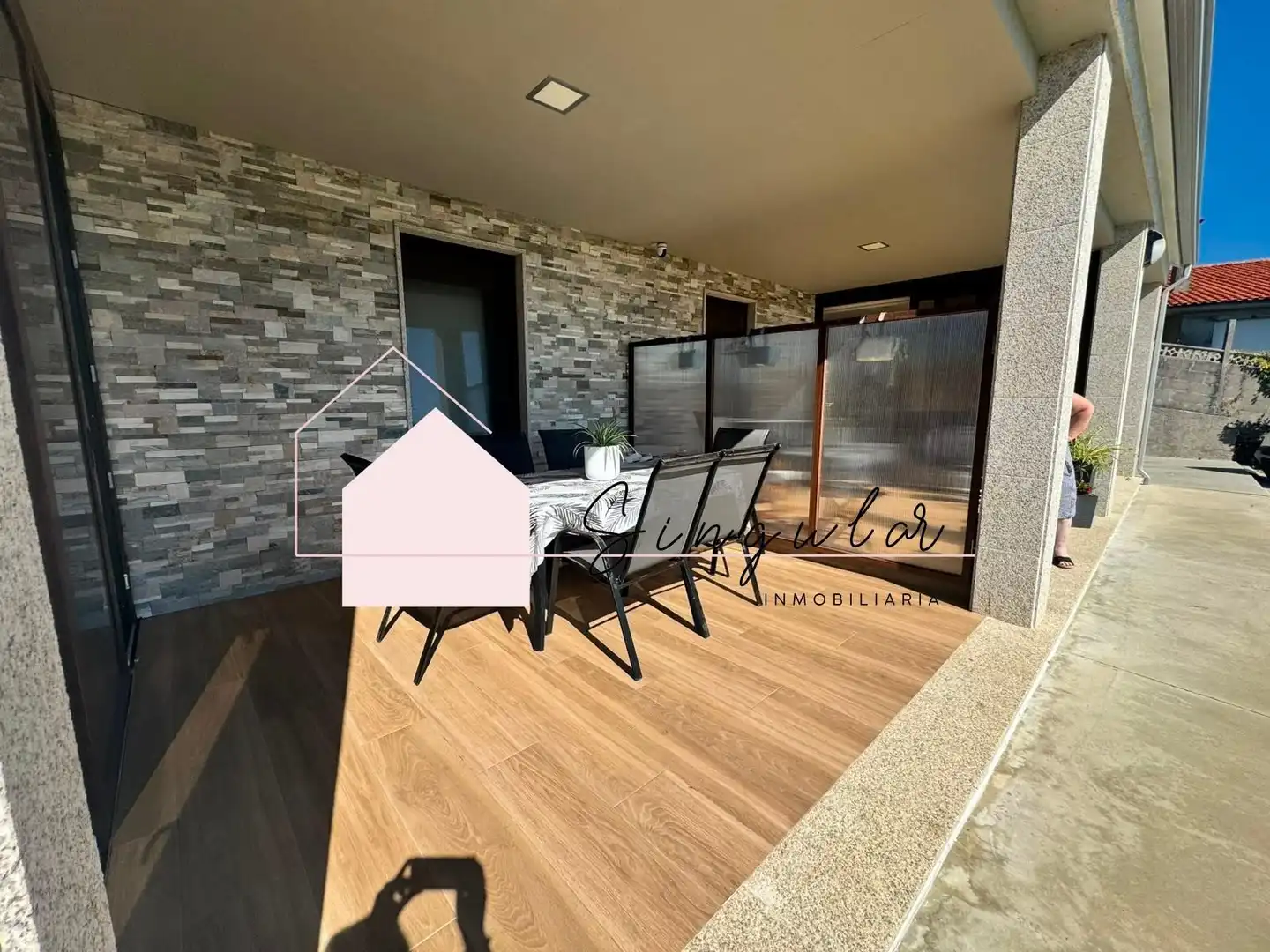 Terraza de Casa adosada de alquiler en Nigrán con Jardín privado y Piscina comunitaria