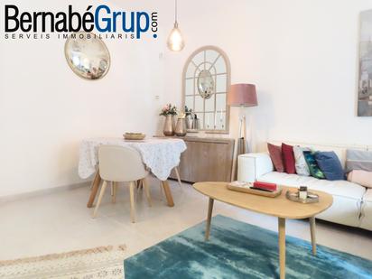 Living room of Planta baja for sale in Granollers  with Air Conditioner, Heating and Oven