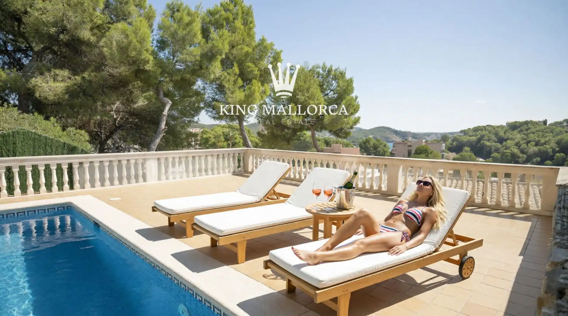 Terrasse von Einfamilien-Reihenhaus zum Verkauf in Calvià mit Klimaanlage, Heizung und Privatgarten