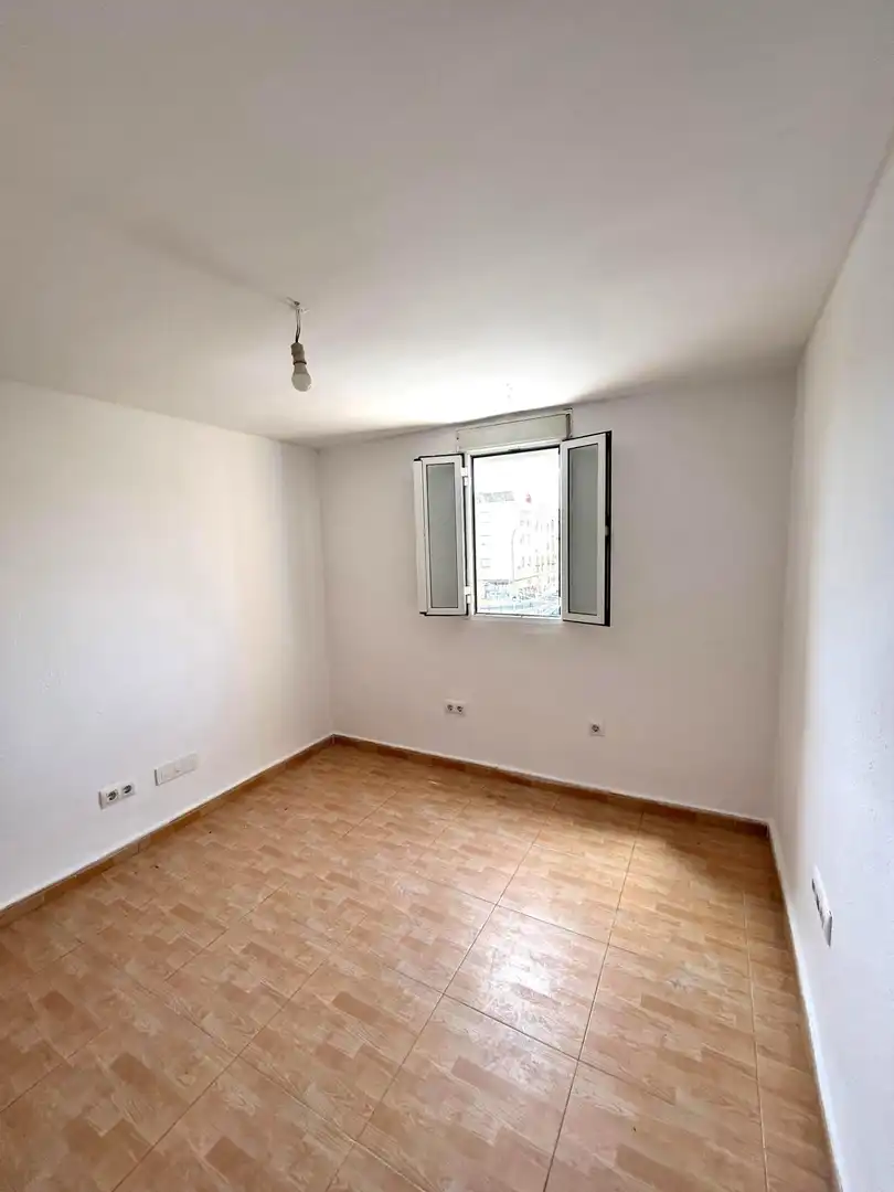 Dormitori de Casa o xalet en venda en Sevilla amb Aire condicionat i Balcó