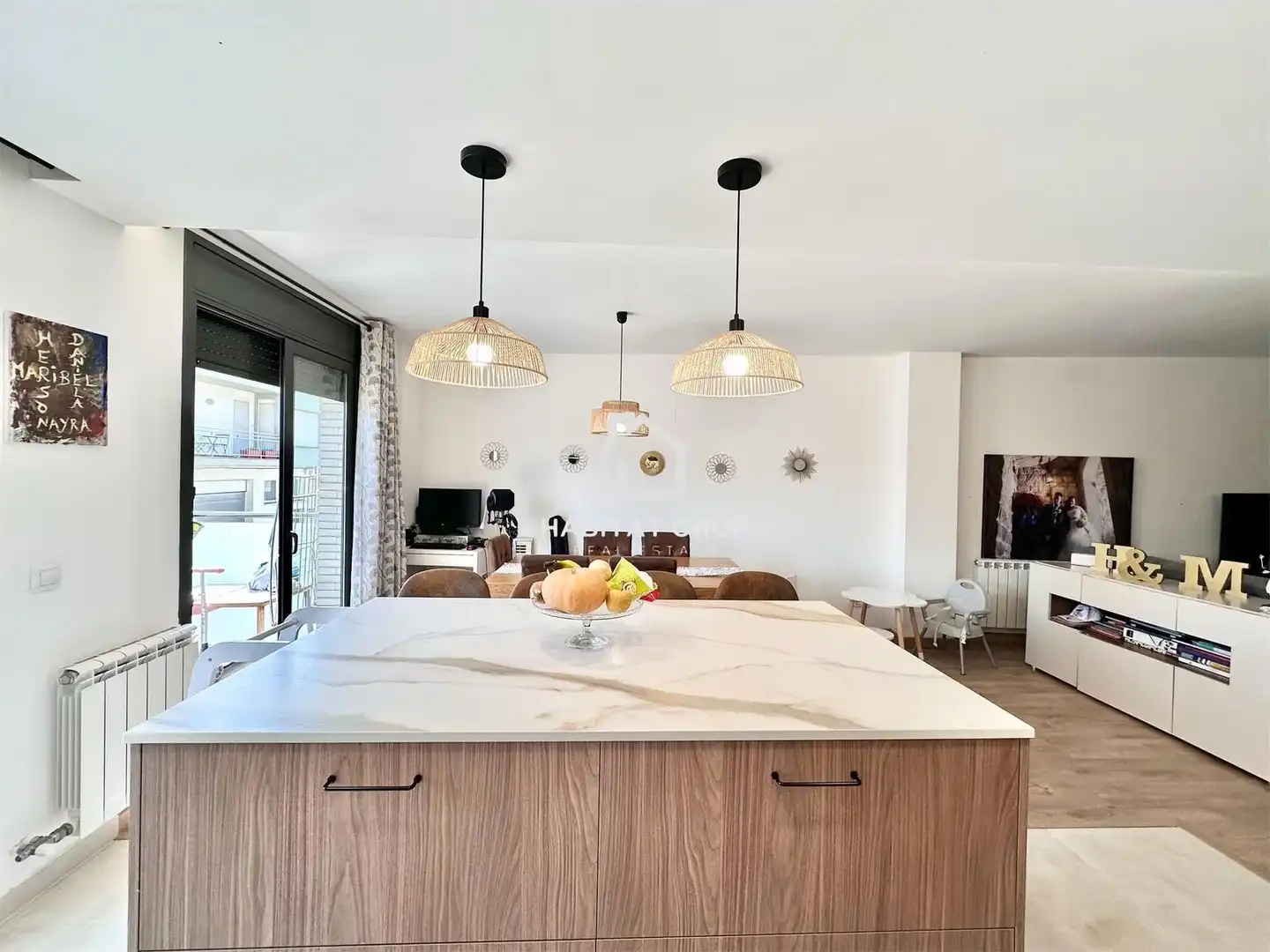 Cuina de Pis en venda en Salt amb Aire condicionat, Calefacció i Terrassa