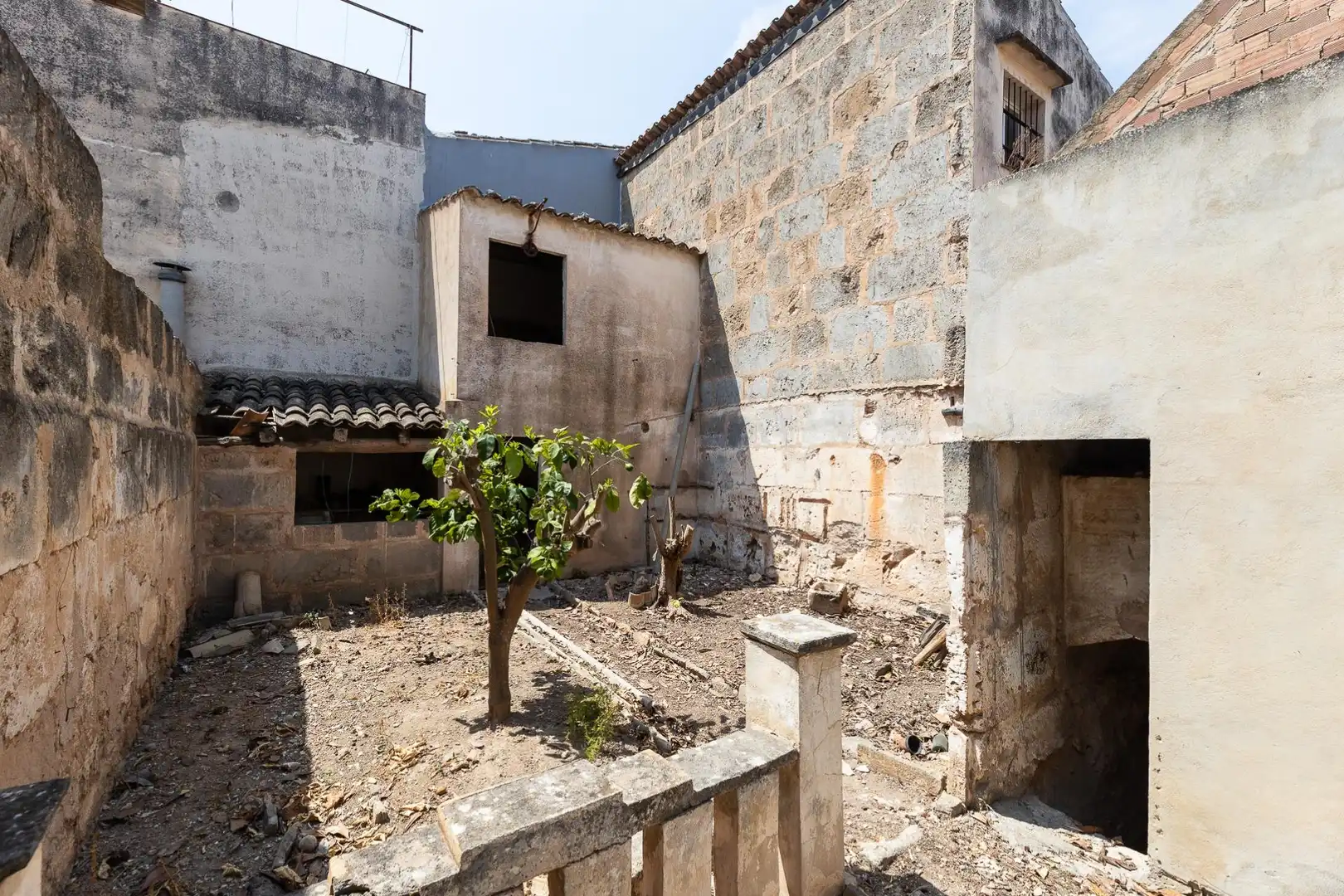 Vista exterior de Casa adosada en venta en Llucmajor con Jardín privado y Terraza