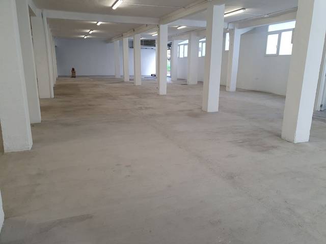 Local comercial en Alquiler en Loiu