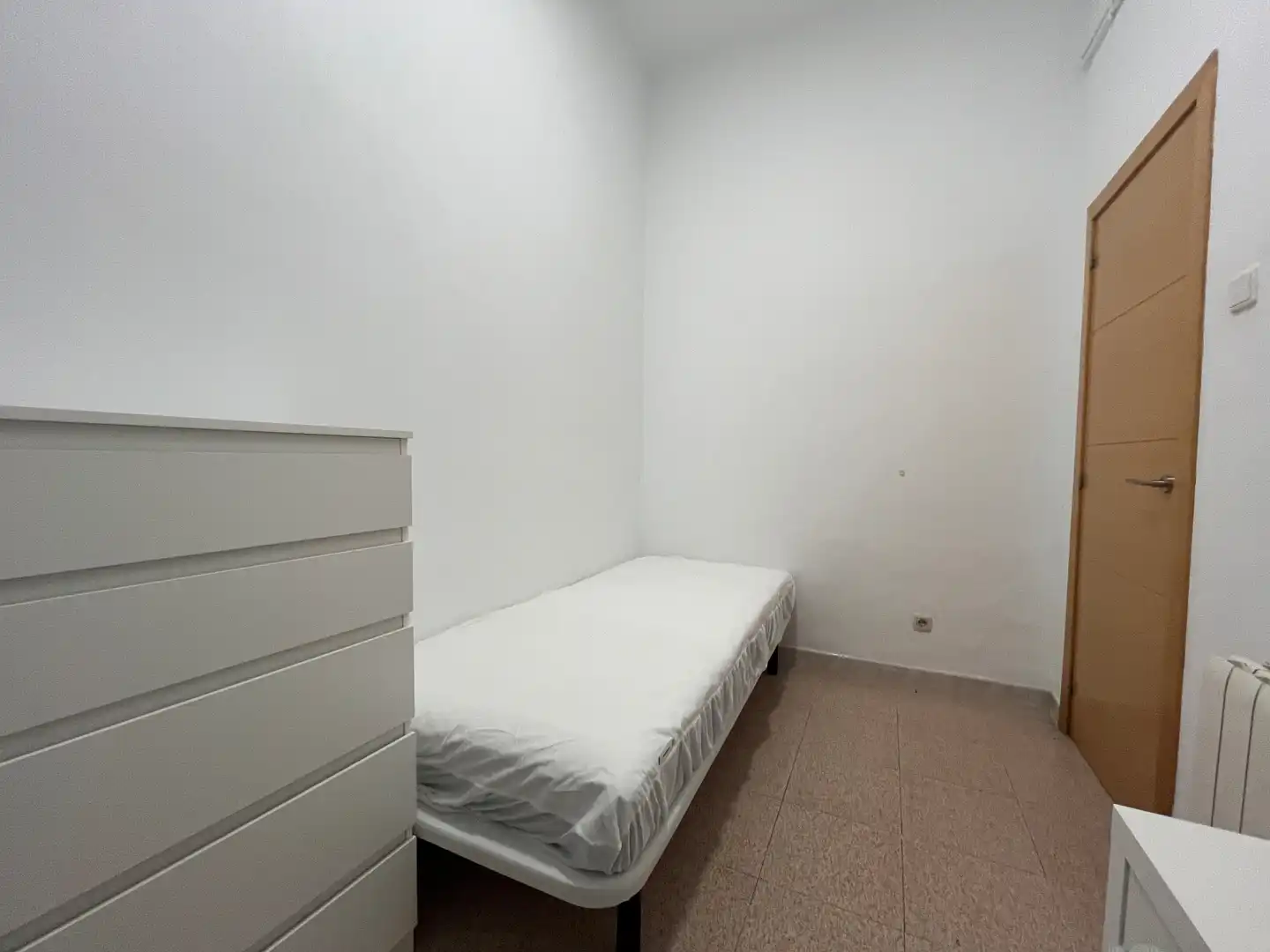 Habitación de Planta baja de alquiler en Cerdanyola del Vallès con Calefacción, Terraza y Trastero