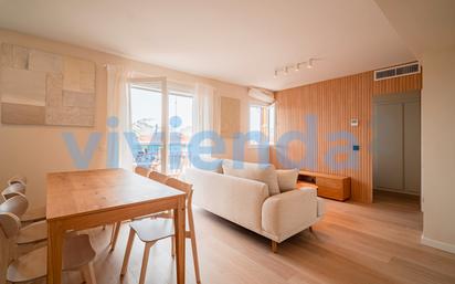 Living room of Flat to rent in  Madrid Capital  with Air Conditioner, Heating and Terrace