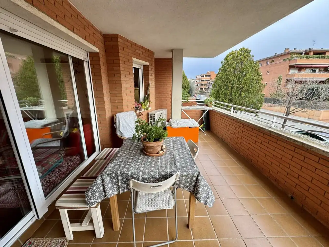Terrassa de Pis en venda en Cerdanyola del Vallès amb Parquet, Terrassa i Piscina comunitària
