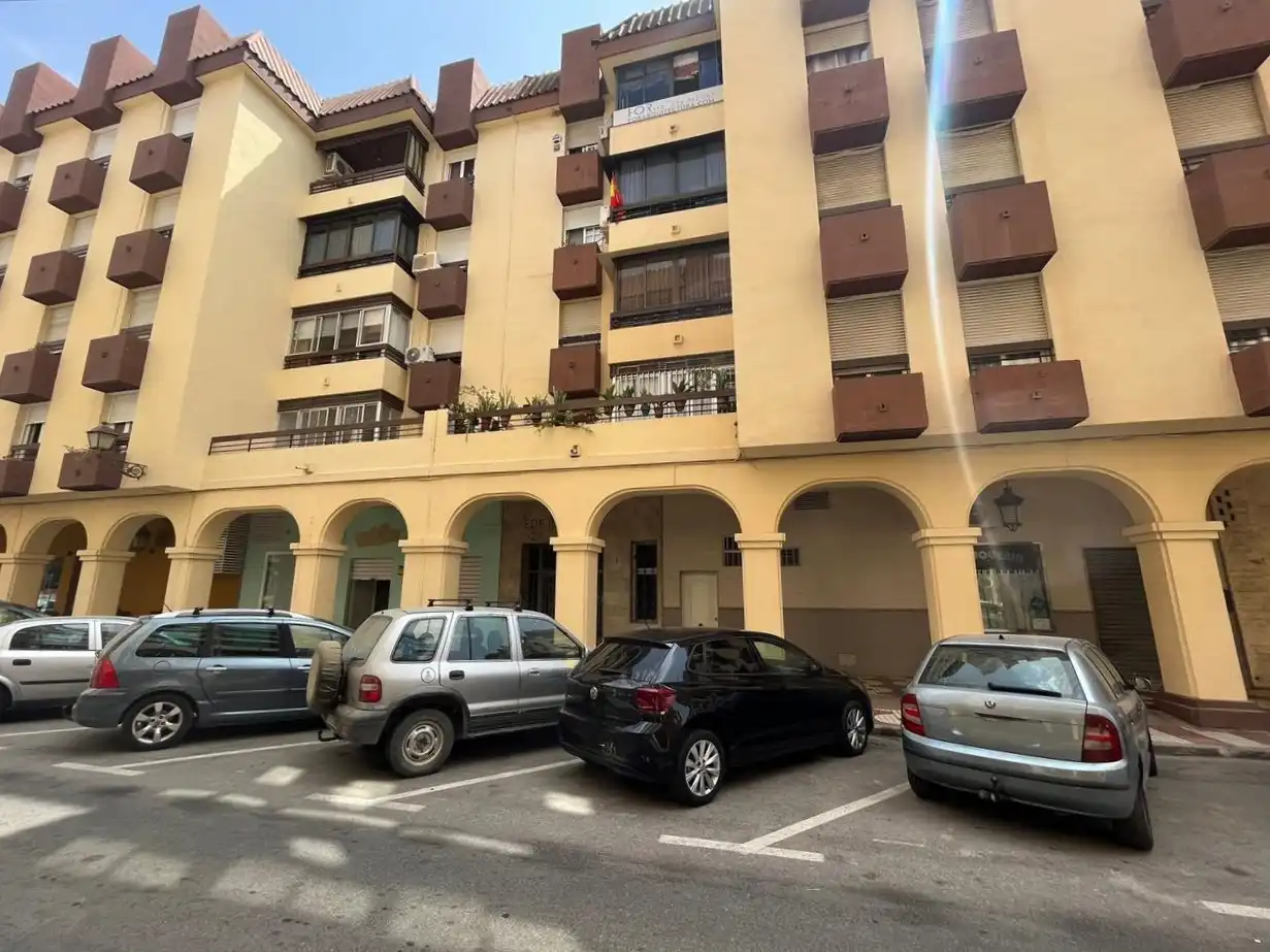 Vista exterior de Piso en venta en Vélez-Málaga