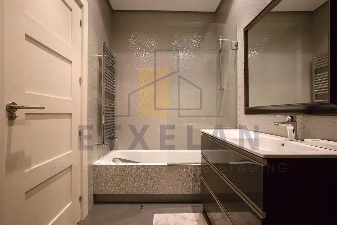 Bathroom of Flat for sale in Bilbao   with Heating, Storage room and Balcony