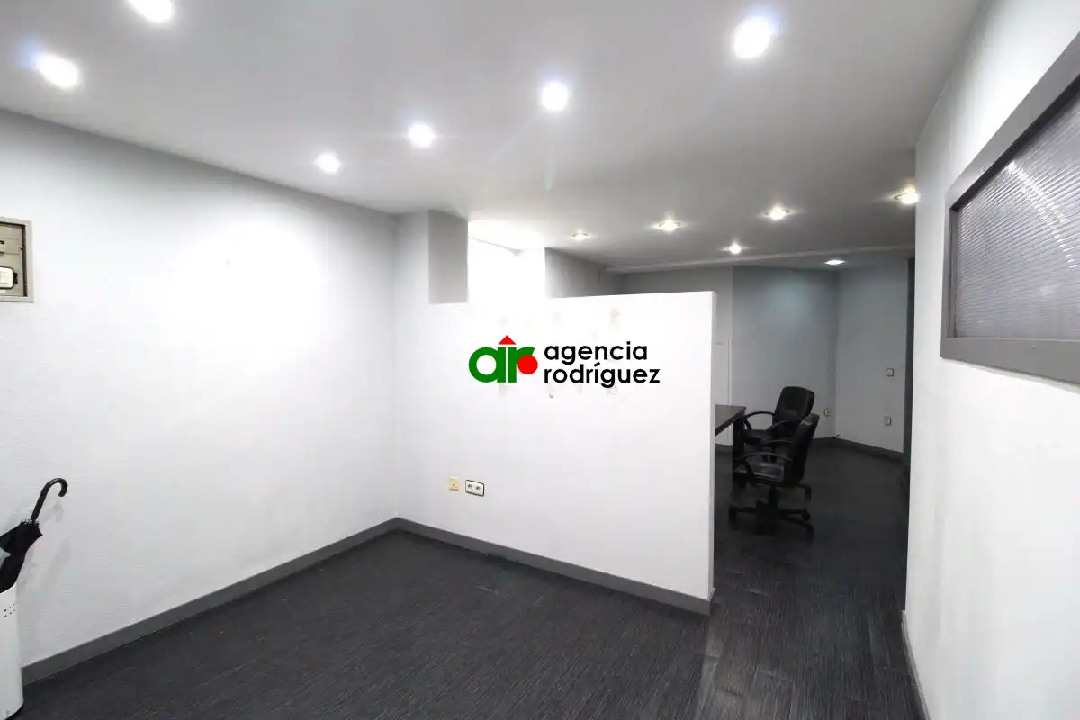Oficina amb ascensor de lloguer a Centro - Casco Histórico, imagen 11
