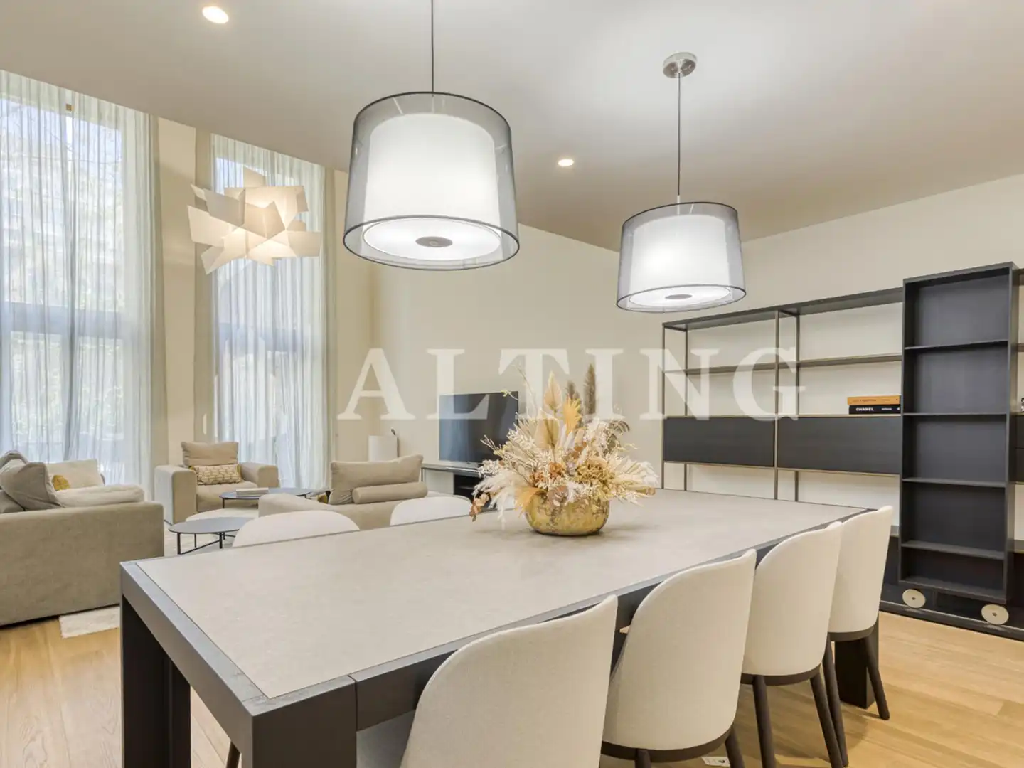 Appartamento con terrazza in vendita a Carrer Pau Claris, imagen 10