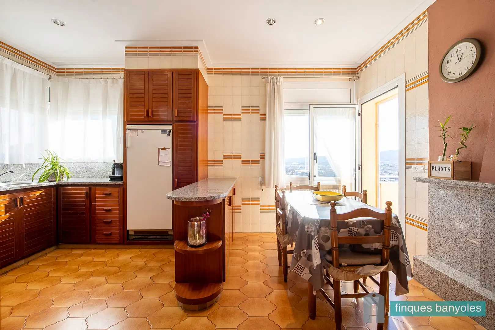 Kitchen of Houses for sale in Banyoles  with Air Conditioner, Heating and Private garden