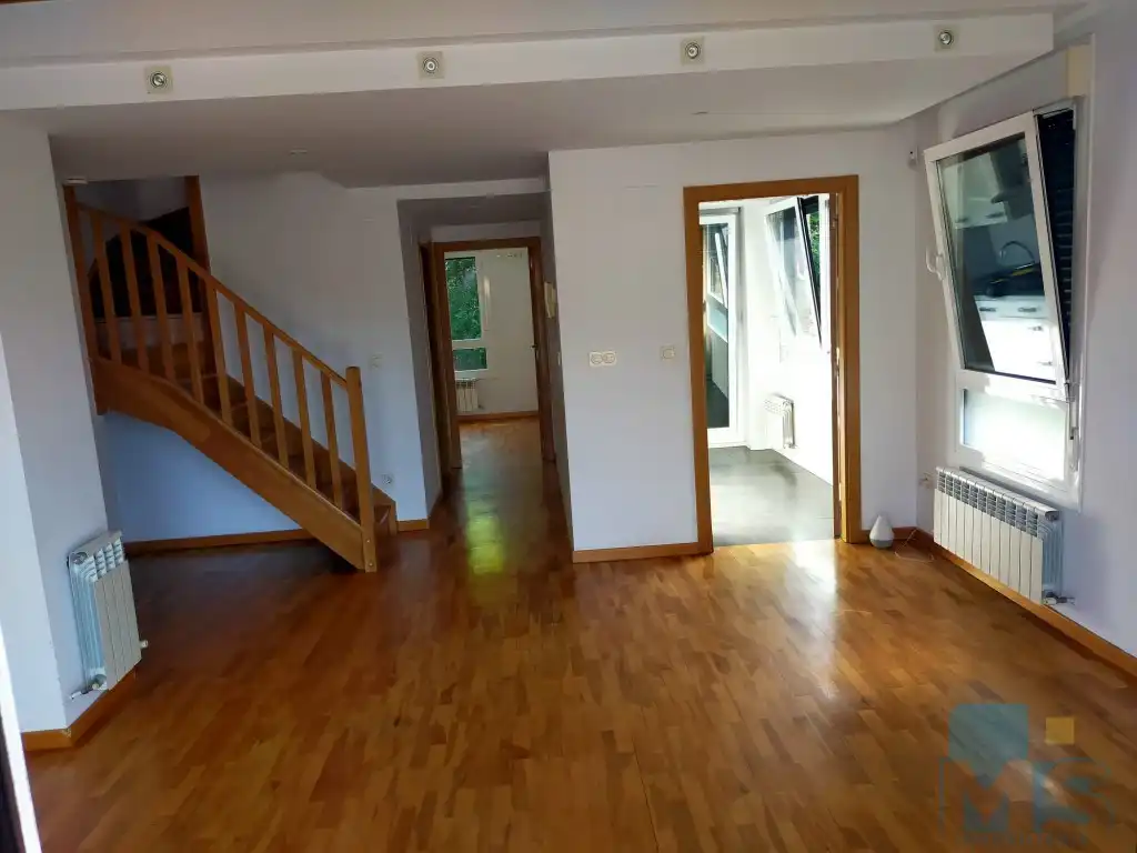 Dúplex en venta en Donostia - San Sebastián  con Lavadora, Microondas y Balcón