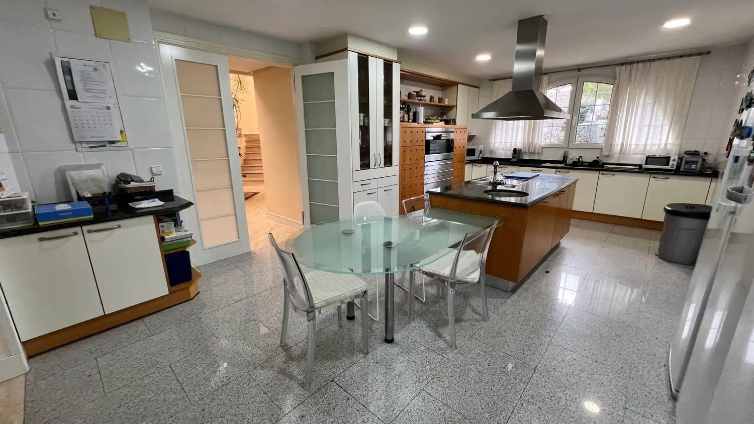 Cuina de Casa o xalet en venda en Villanueva de la Cañada amb Aire condicionat, Calefacció i Terrassa