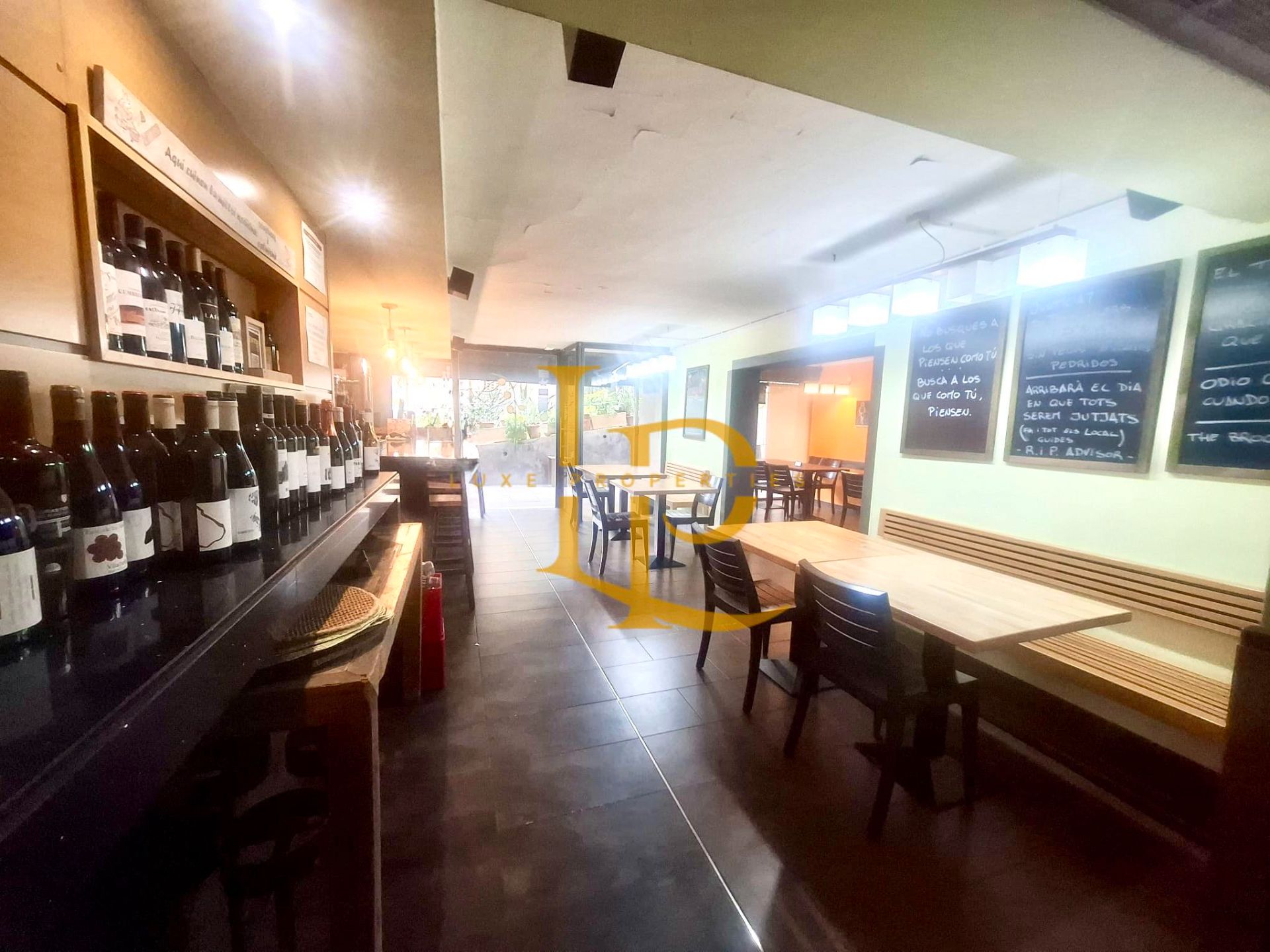 Local en venda en  Barcelona Capital amb Aire condicionat, Calefacció i Terrassa