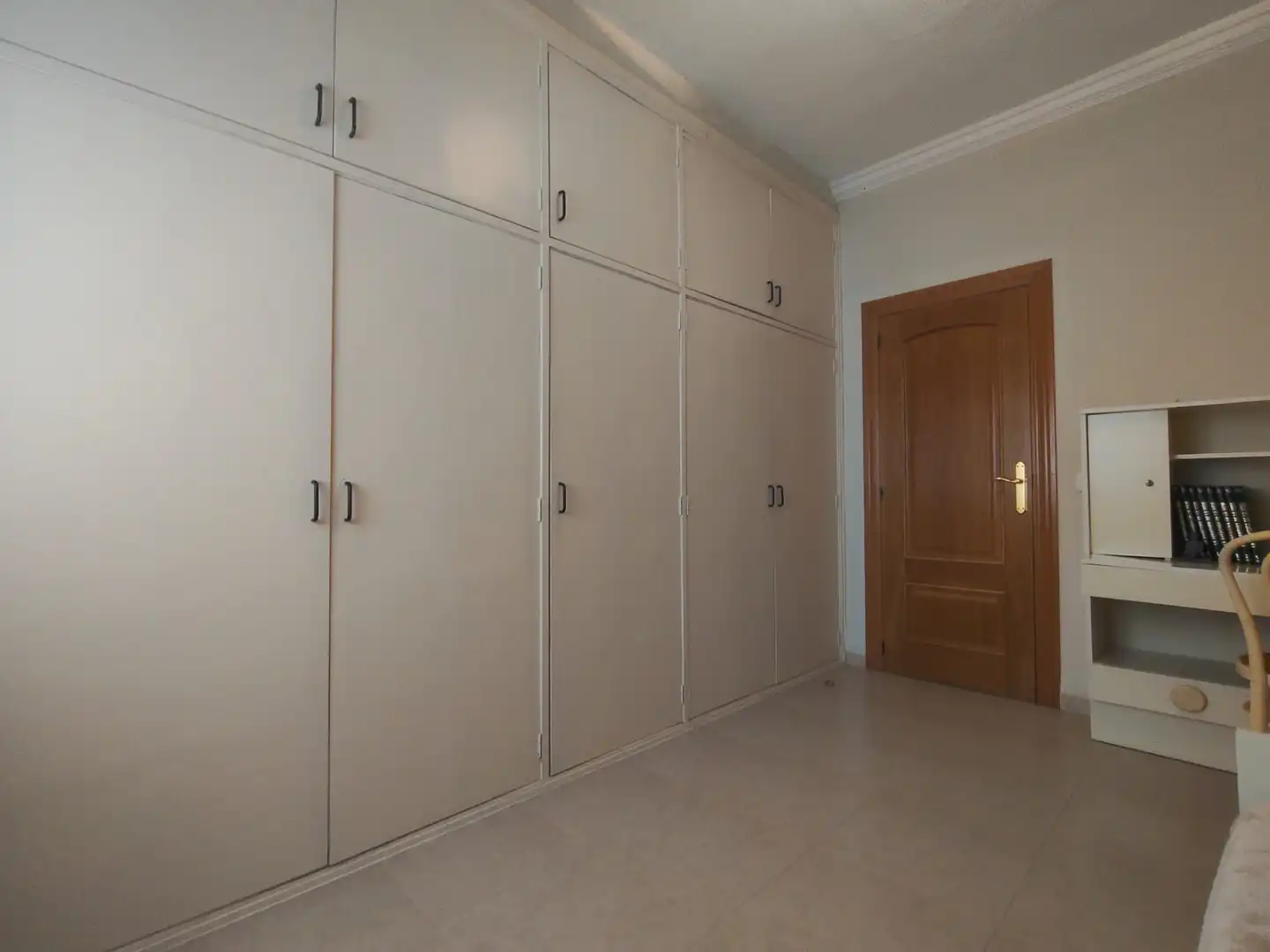 Dormitori de Pis en venda en Gandia amb Terrassa i Traster