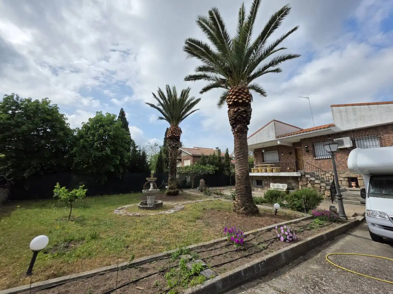 Houses for sale in Brunete  with Air Conditioner, Heating and Private garden