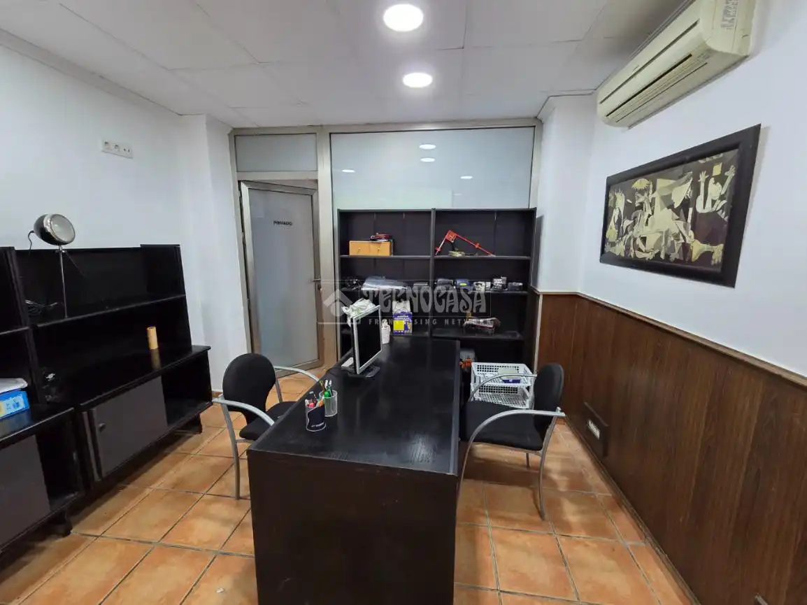 Oficina de alquiler en Juzgados