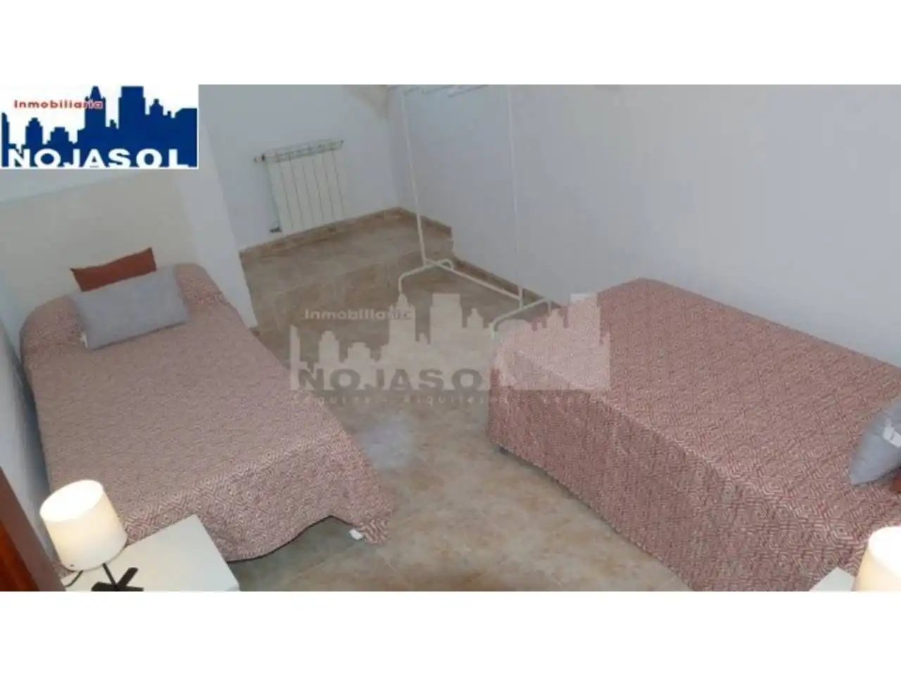 Dormitori de Àtic de lloguer en Noja amb Calefacció, Terrassa i Moblat