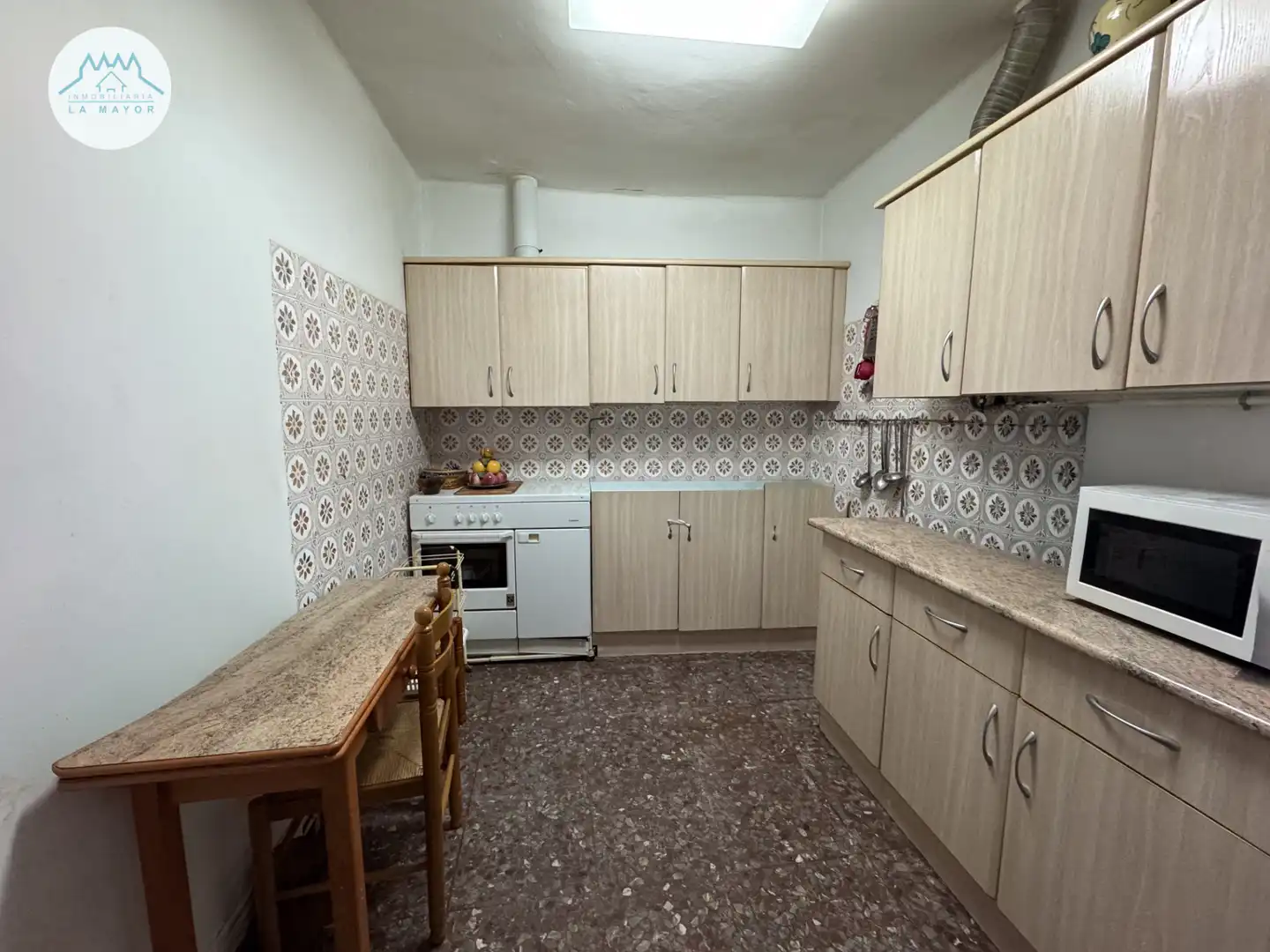 Kitchen of Houses for sale in Carrión de Calatrava  with Air Conditioner, Terrace and Furnished
