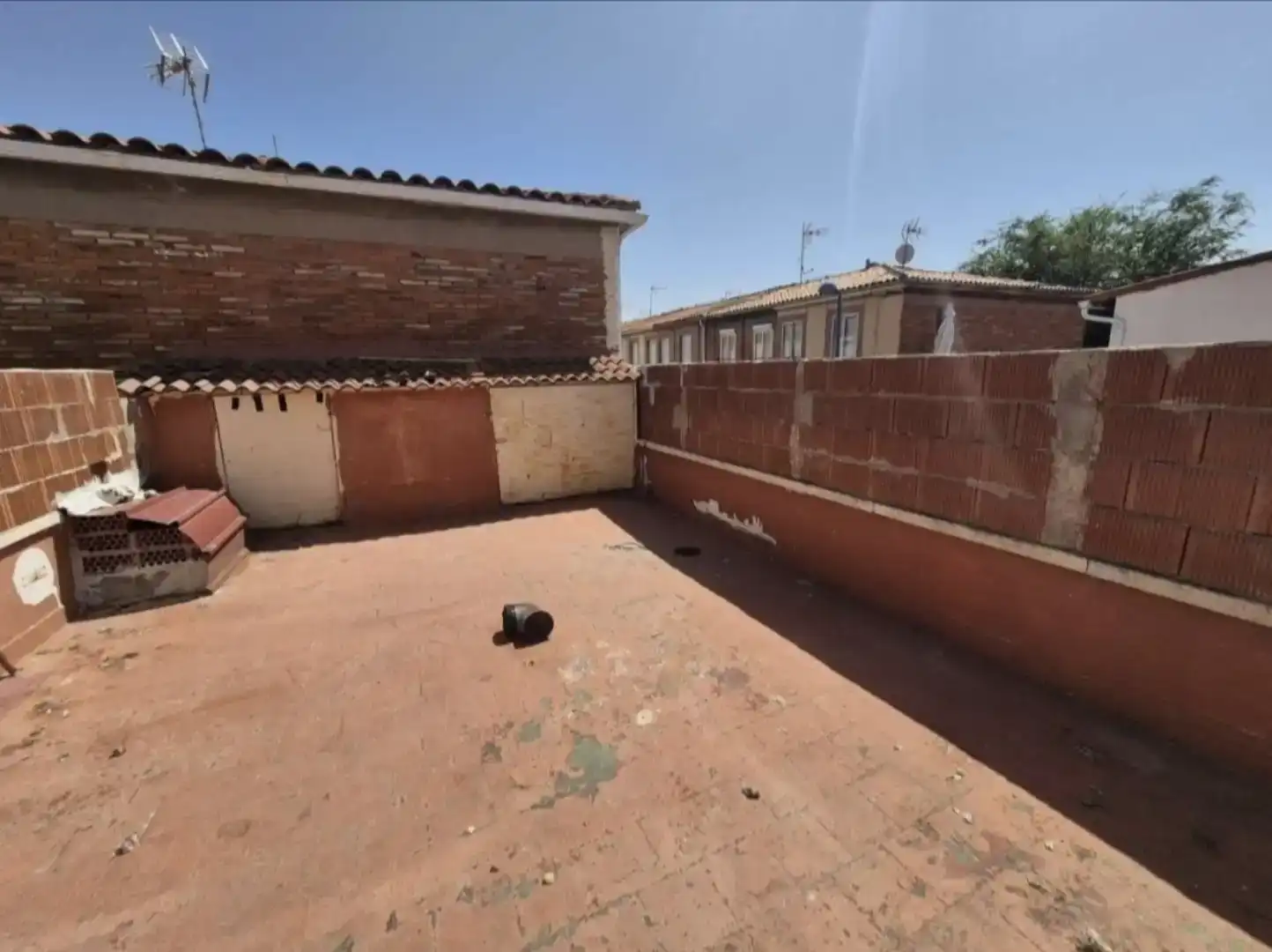 Terrassa de Casa adosada en venda en Barrio España