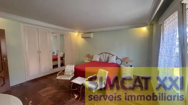 Bedroom of Houses for sale in Figueres  with Air Conditioner, Heating and Terrace