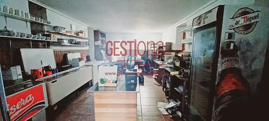 Local en venda en Entrambasaguas amb Moblat