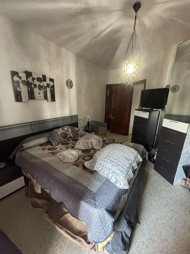 Bedroom of Apartments for sale in San Bernabé