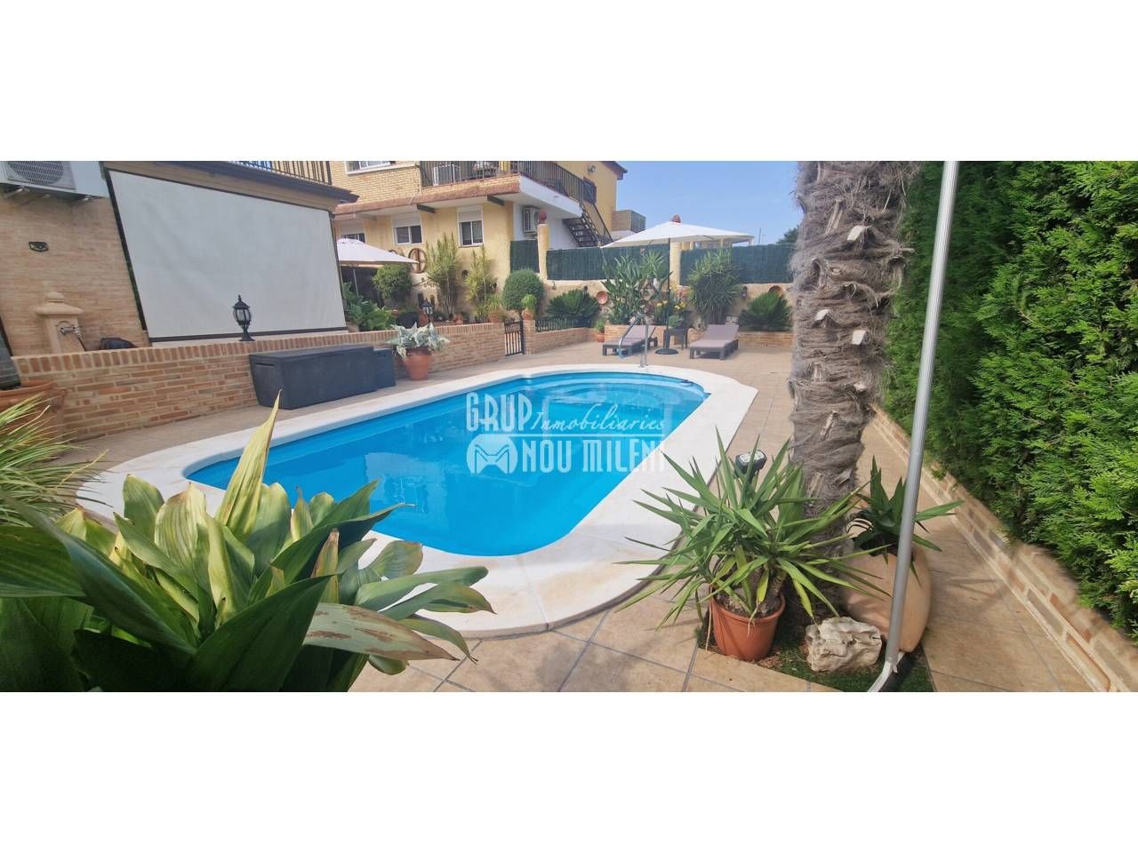 Swimming pool of House or chalet for sale in Picassent  with Air Conditioner, Private garden and Terrace