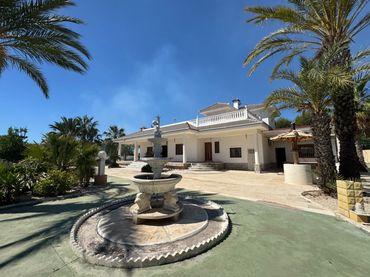Casa con piscina in vendita a Perleta - Maitino