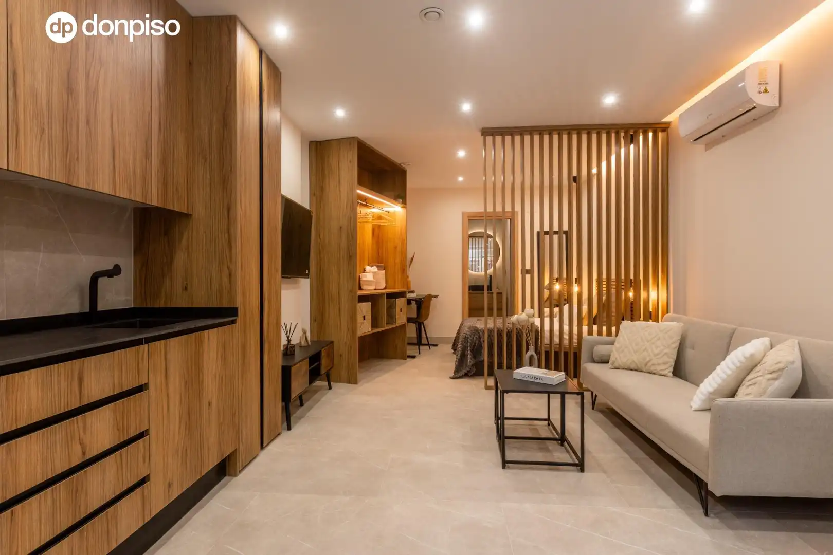 Sala d'estar de Loft en venda en Granada amb Aire condicionat, Calefacció i Alarma