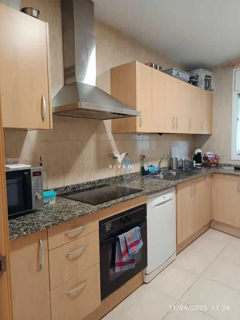 Küche von Einfamilien-Reihenhaus zum Verkauf in Olivella mit Heizung, Privatgarten und Terrasse