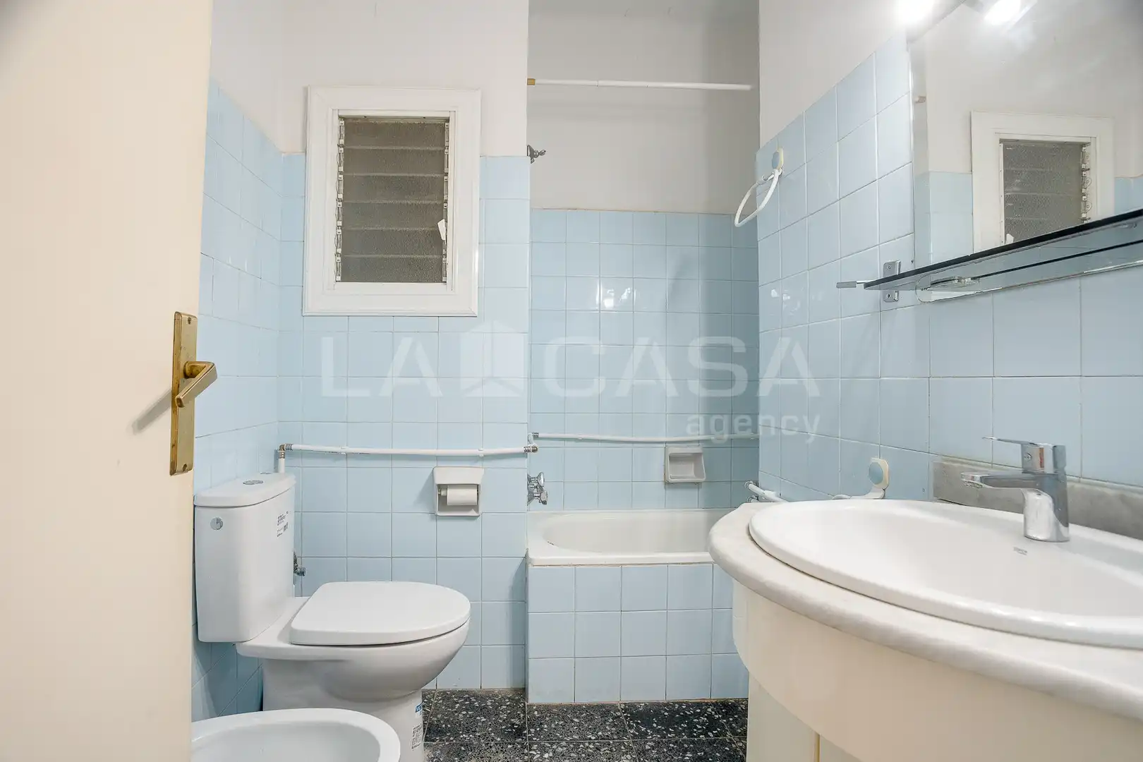 Bany de Planta baixa en venda en Les Corts
