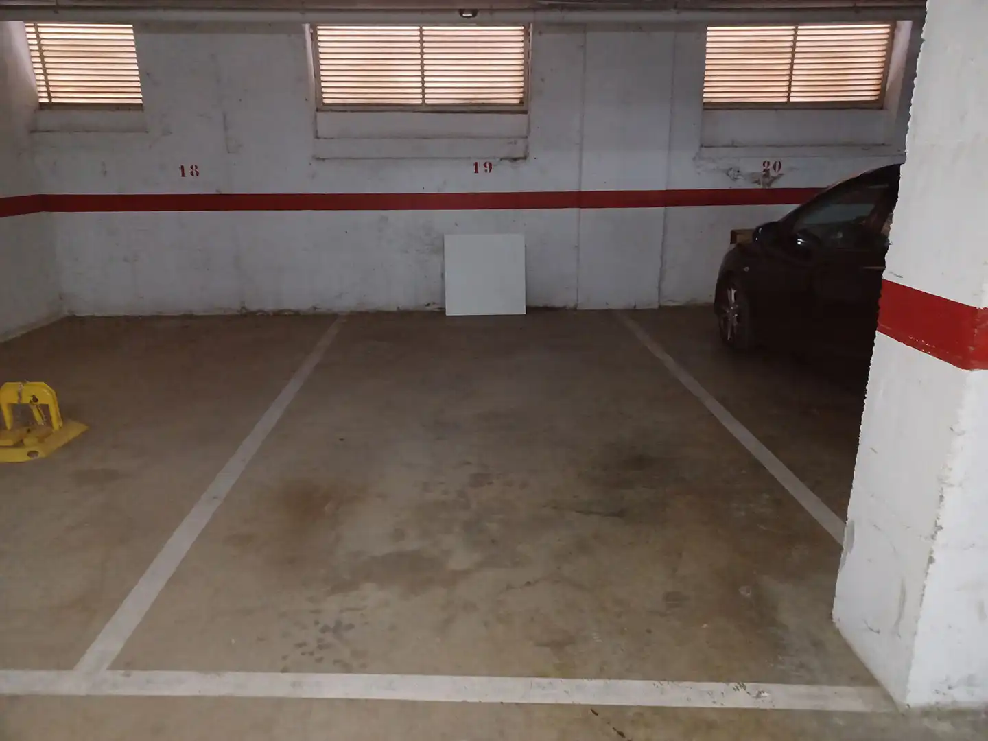 Parking de Planta baja en venta en Figueres con Calefacción, Trastero y Amueblado