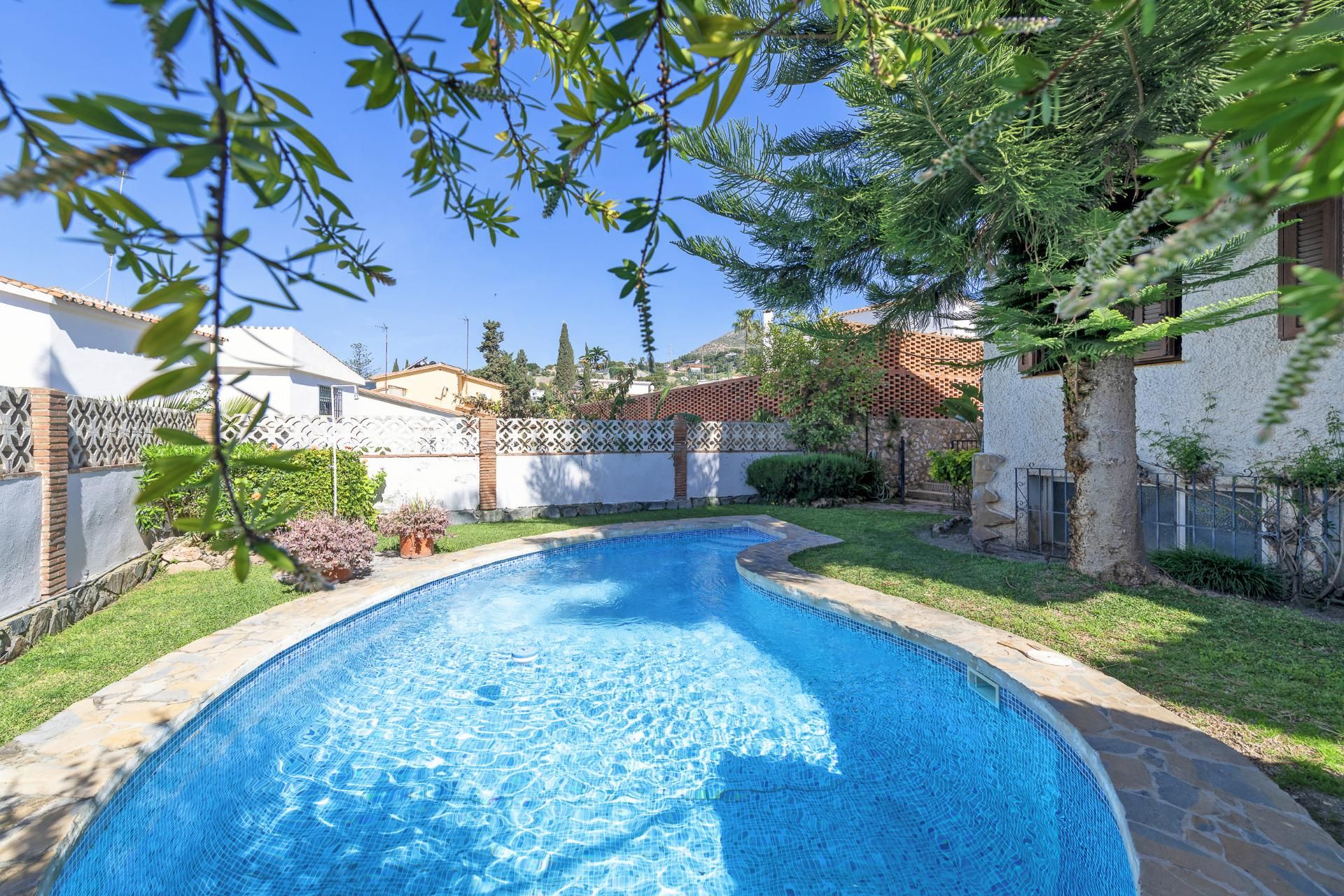 Piscina de Casa o xalet en venda en Málaga Capital amb Calefacció, Jardí privat i Terrassa