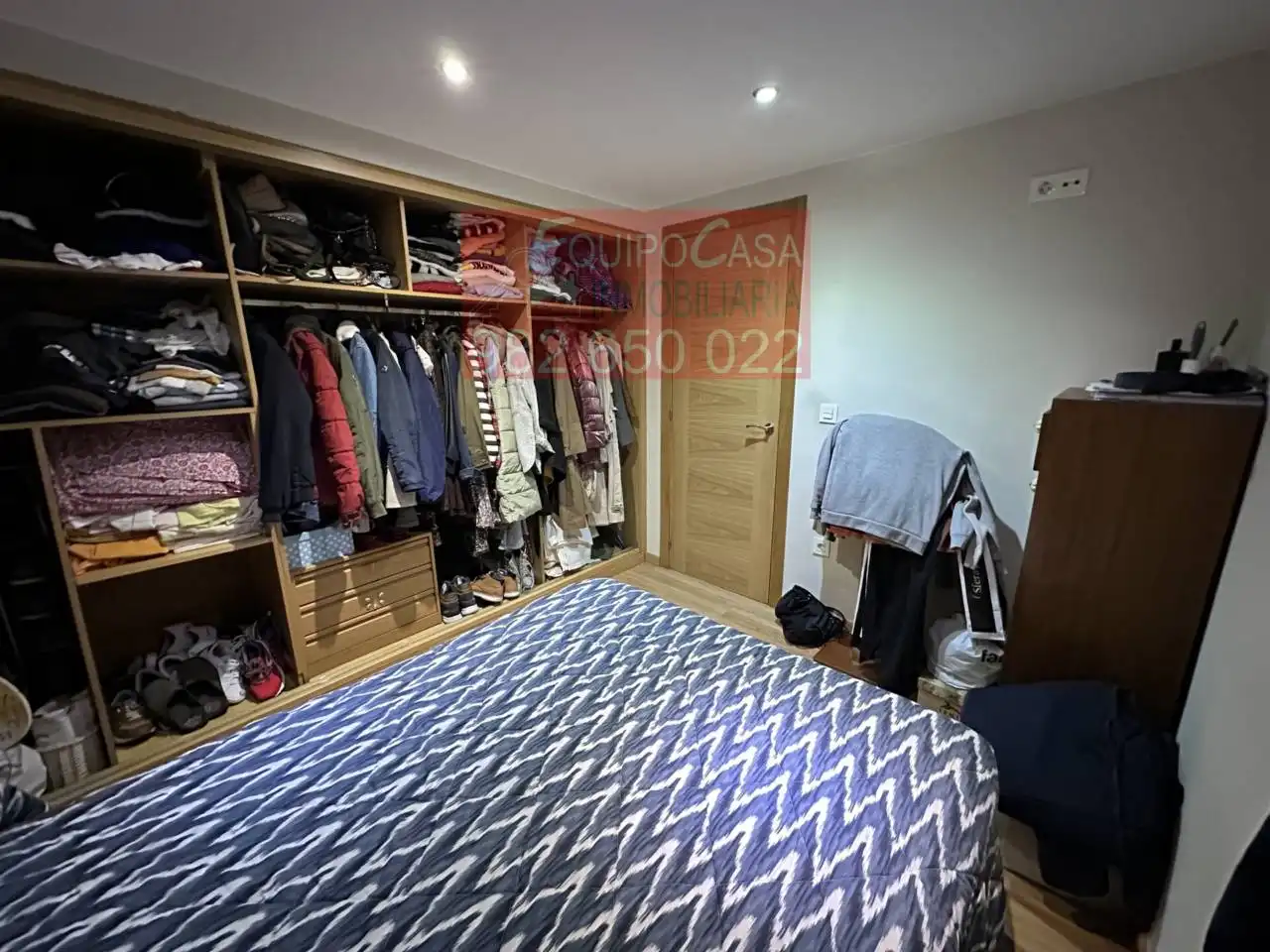 Habitación de Casa adosada en venta en Lugo con Calefacción, Jardín privado y Terraza
