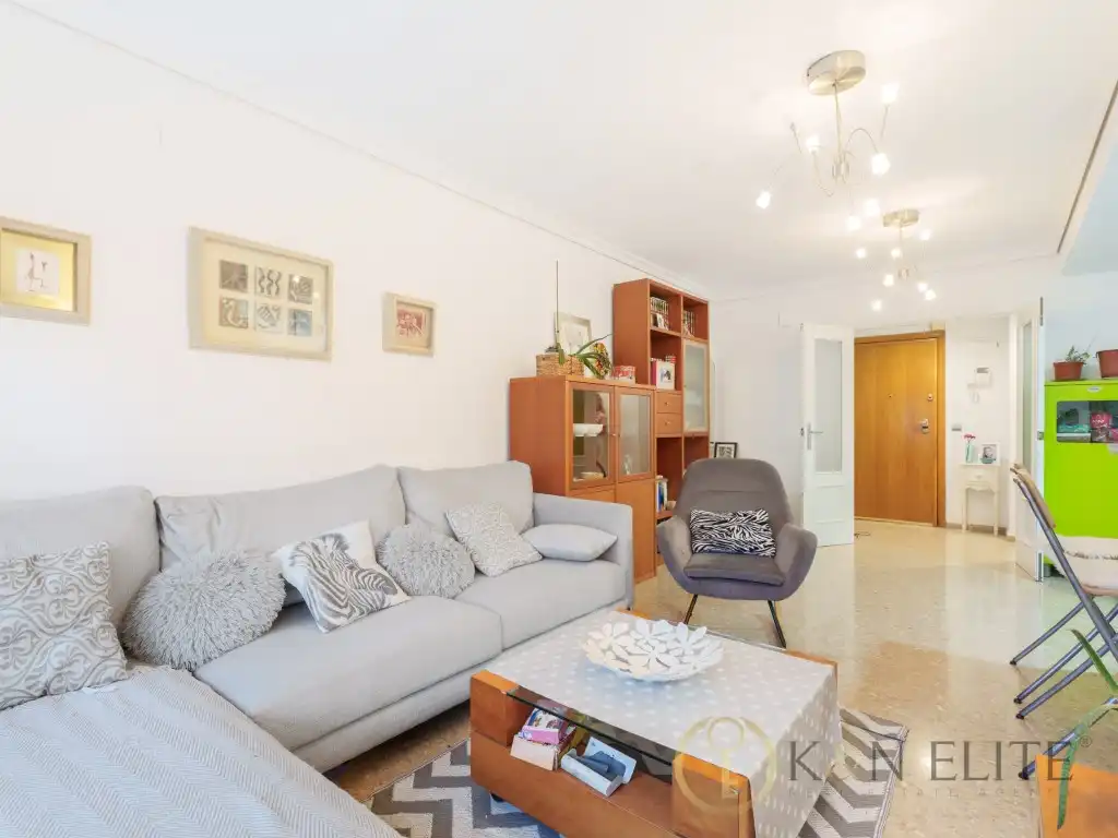 Sala d'estar de Pis en venda en Sagunto / Sagunt amb Aire condicionat