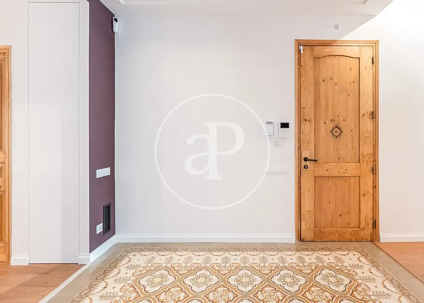 Flat for sale in Barcelona  with Air Conditioner, Heating and Terrace