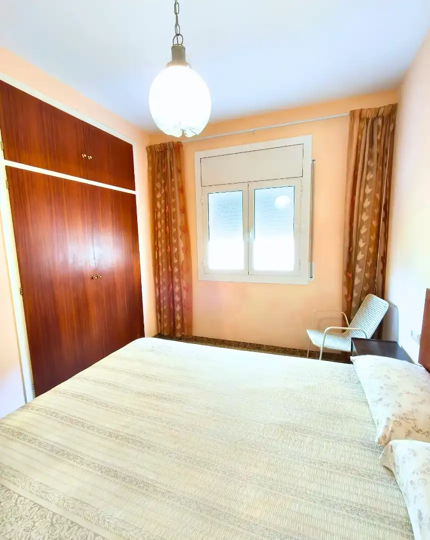 Habitación de Casa o chalet en venta en Vilanova i la Geltrú con Calefacción, Jardín privado y Terraza