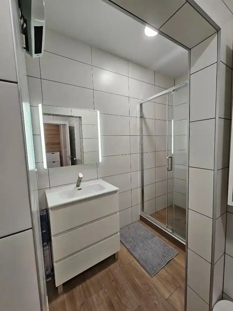Bathroom of Flat for rent in Elda  with Air Conditioner, Parquet flooring and Furnished