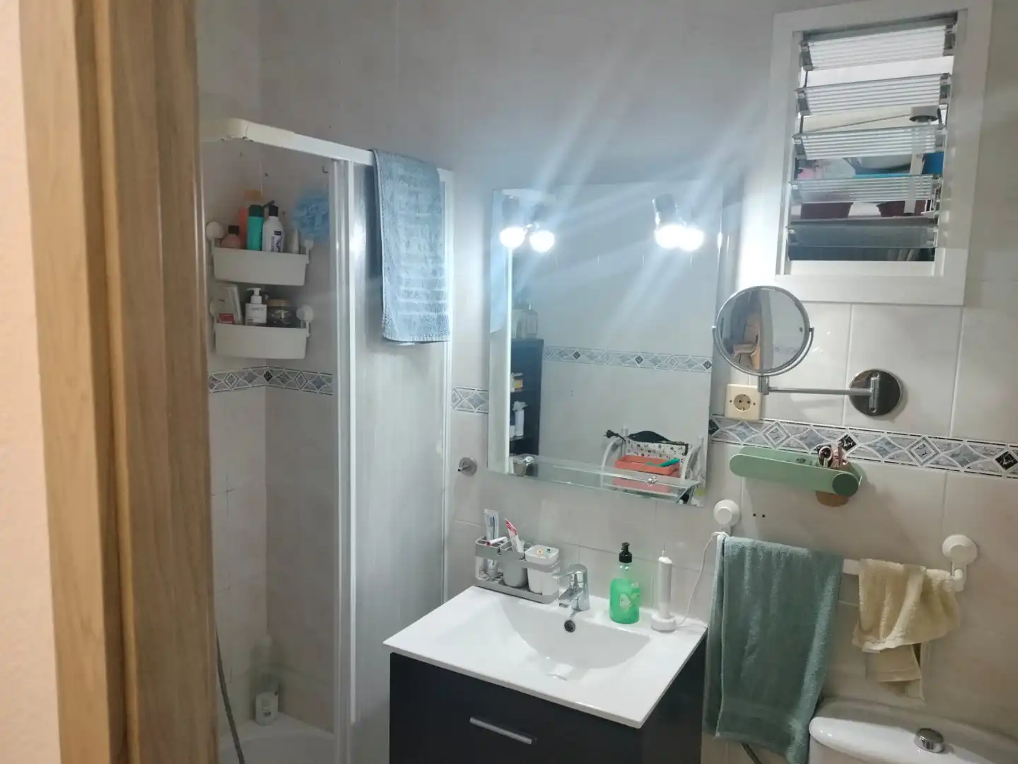 Bathroom of Flat for sale in Valencia  with Furnished