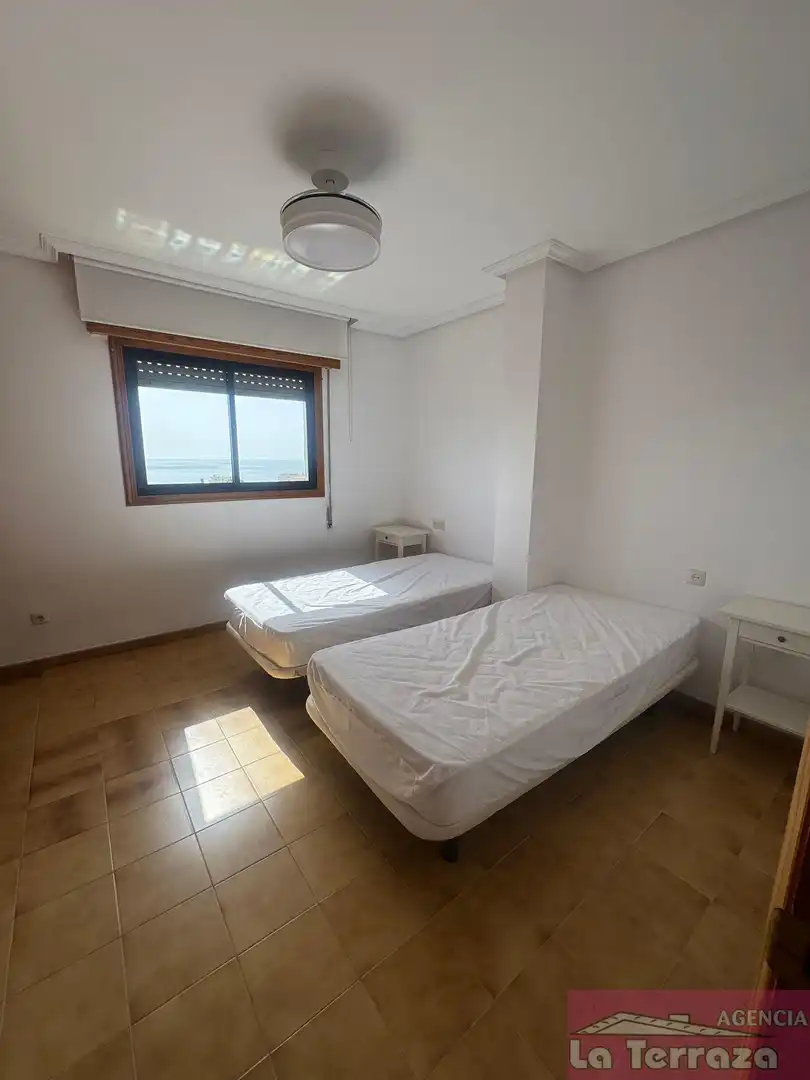 Bedroom of Flat for rent in Estepona  with Community pool