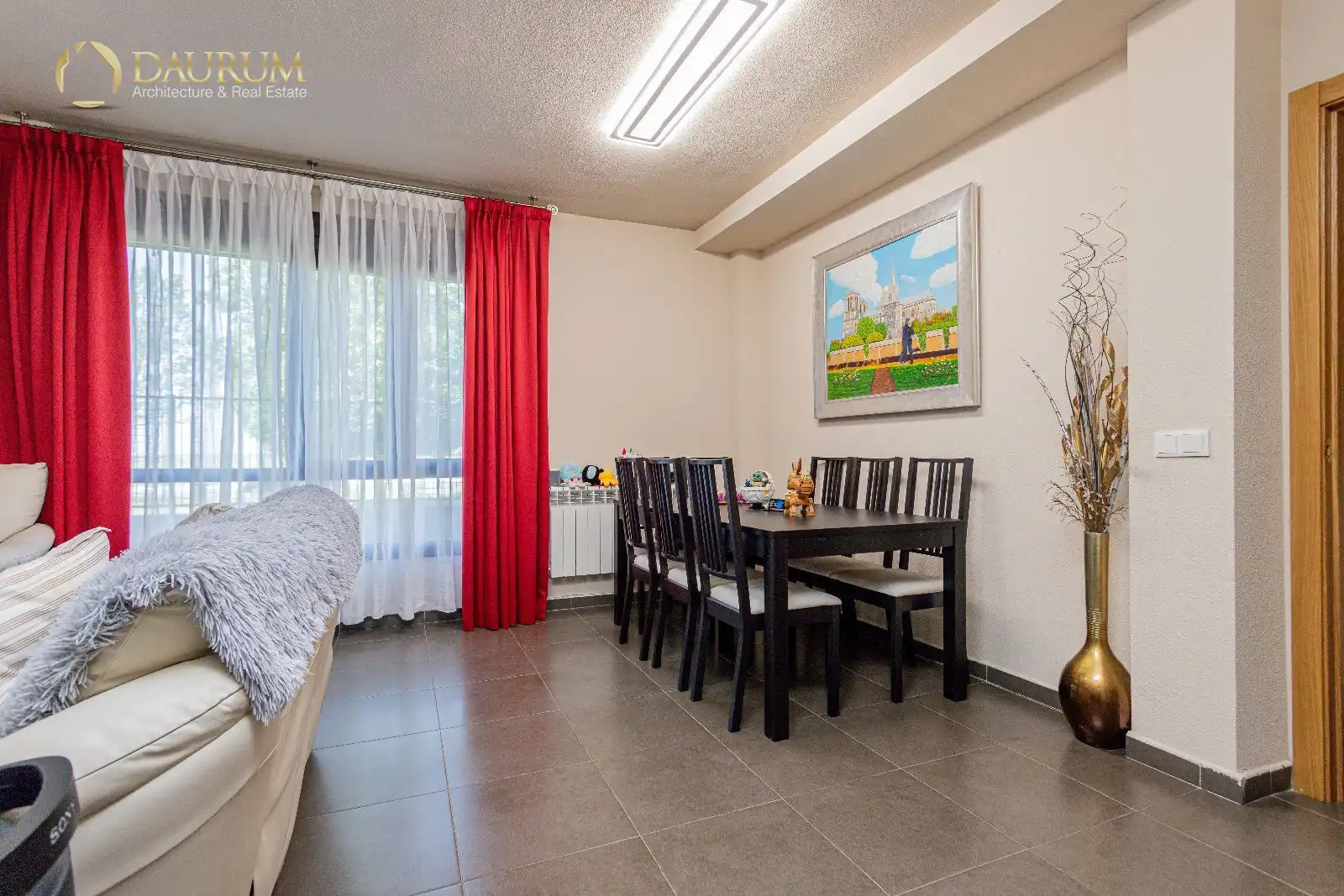 Comedor de Casa adosada en venta en Meco con Aire acondicionado, Calefacción y Jardín privado