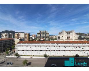 Vista exterior de Pis de lloguer en Laredo amb Terrassa