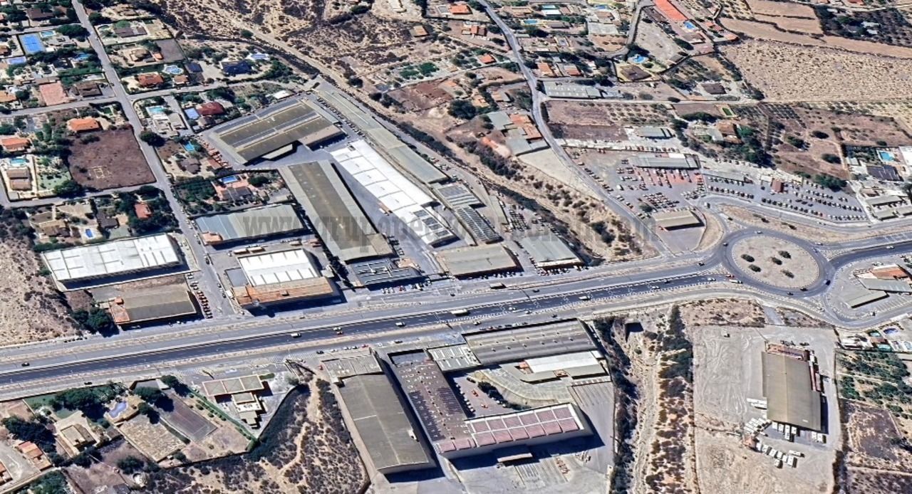 Vista exterior de Nau industrial de lloguer en Elche / Elx