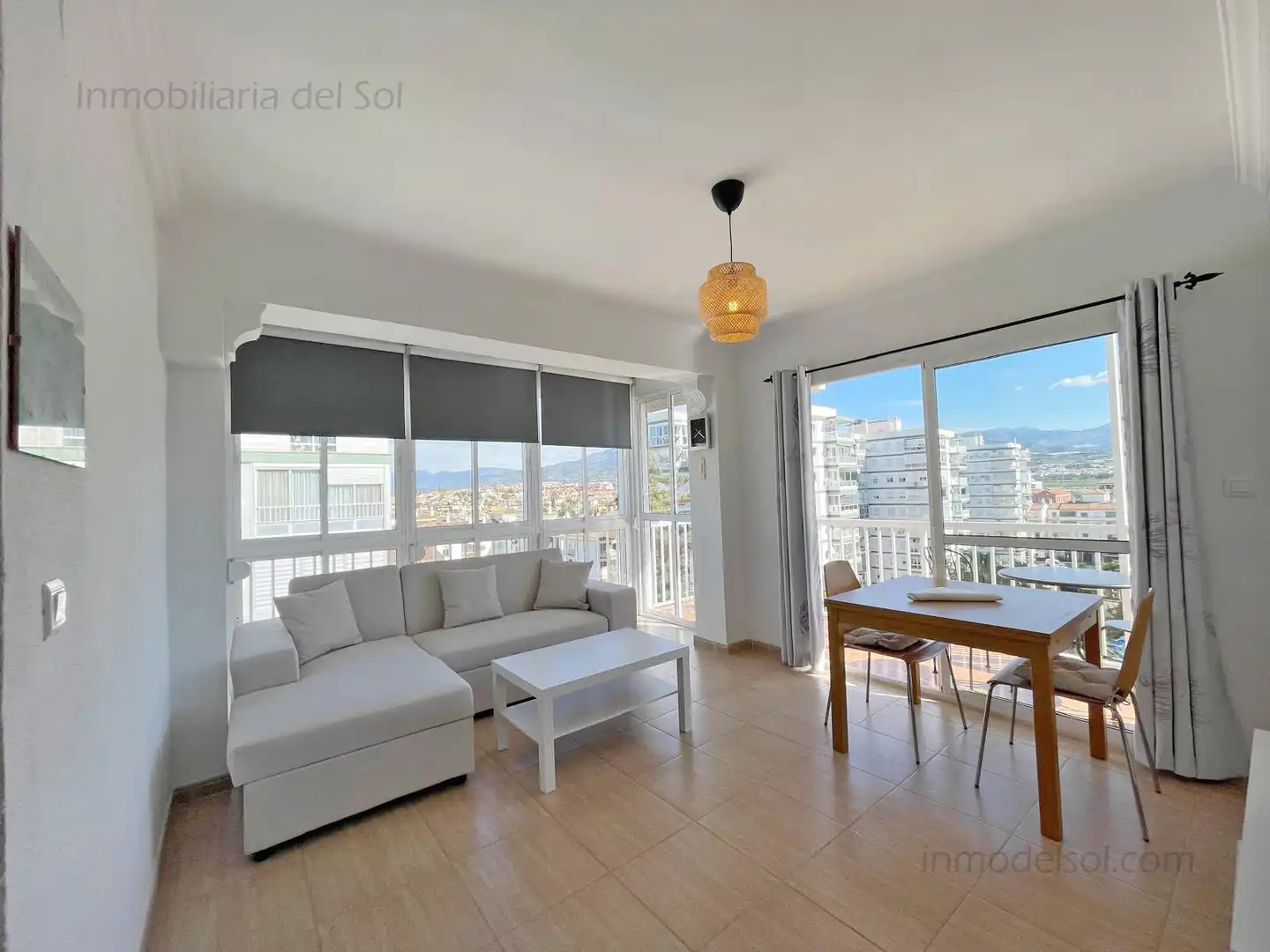 Vista exterior de Piso en venta en Vélez-Málaga con Aire acondicionado, Terraza y Amueblado