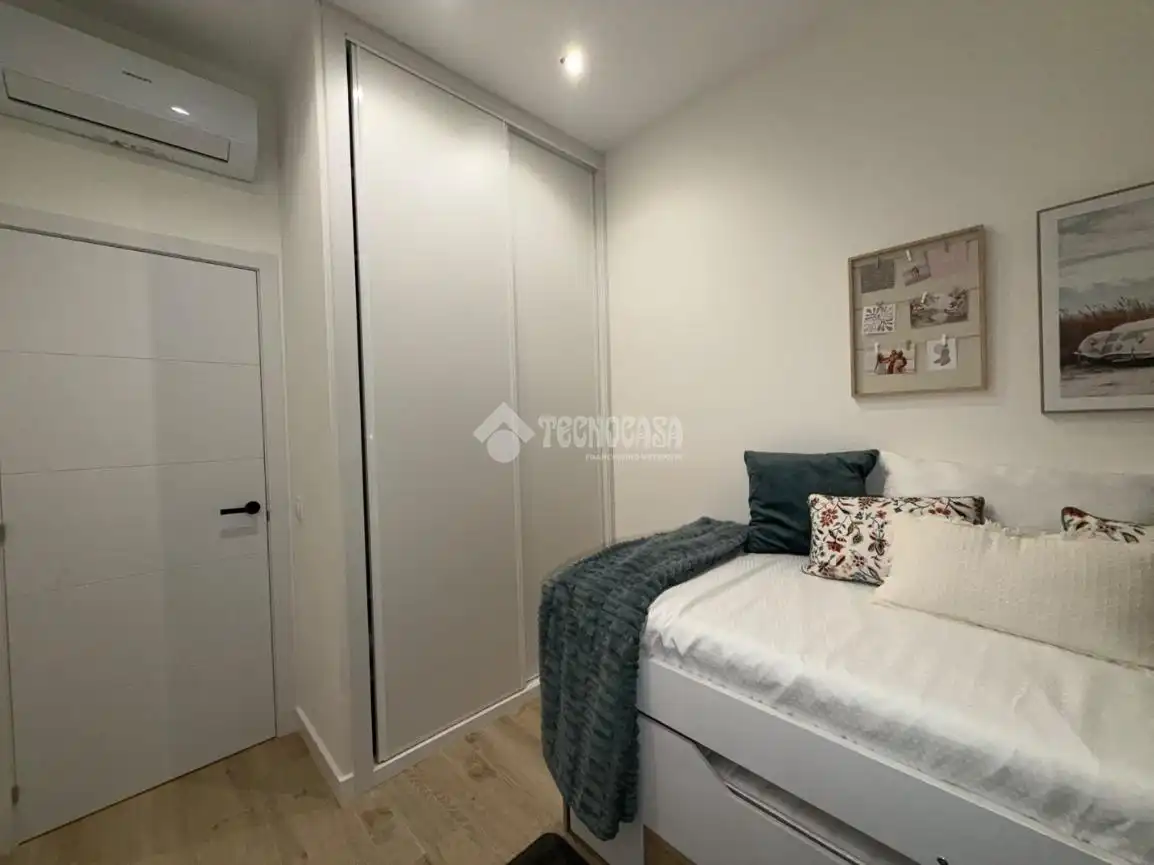 Flat for sale in C. de San Eulogio, imagen 12