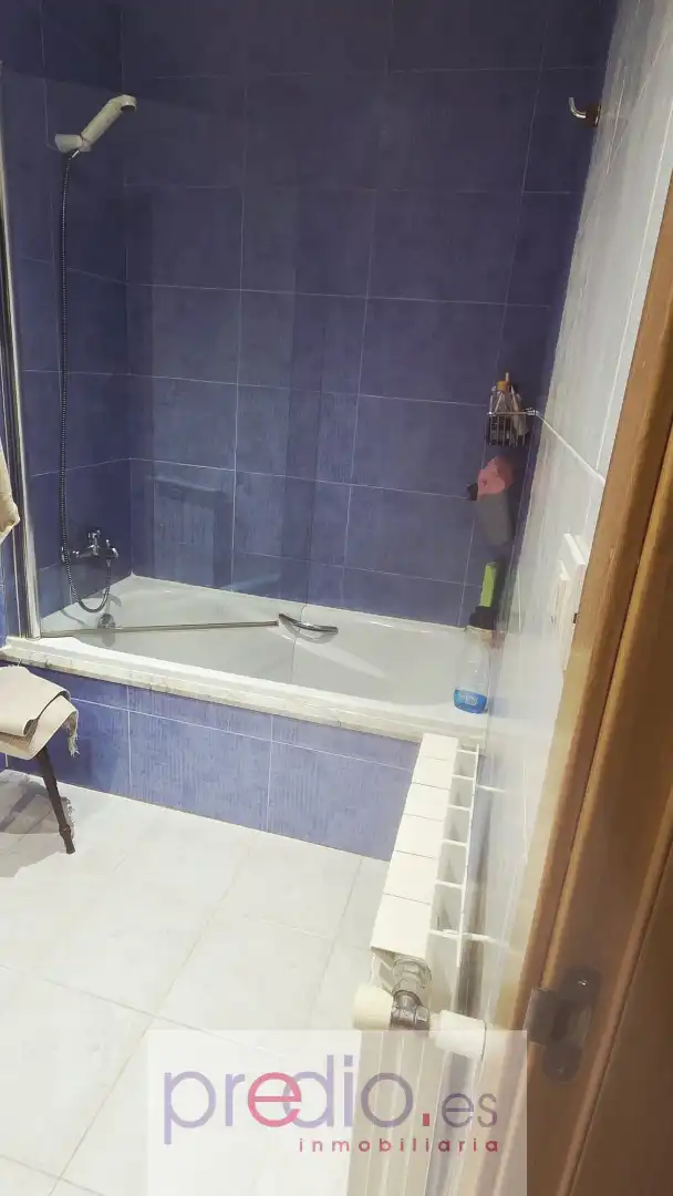 Bany de Dúplex en venda en Lugo amb Calefacció, Parquet i Traster